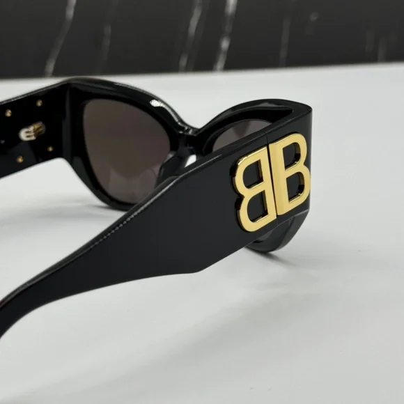 NEW BB0322S 002 BALENCIAGA BLACK CAT EYE WOMEN SUNGLASSES display picture 3